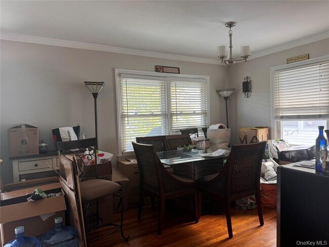 Photo - 537 E Chester St