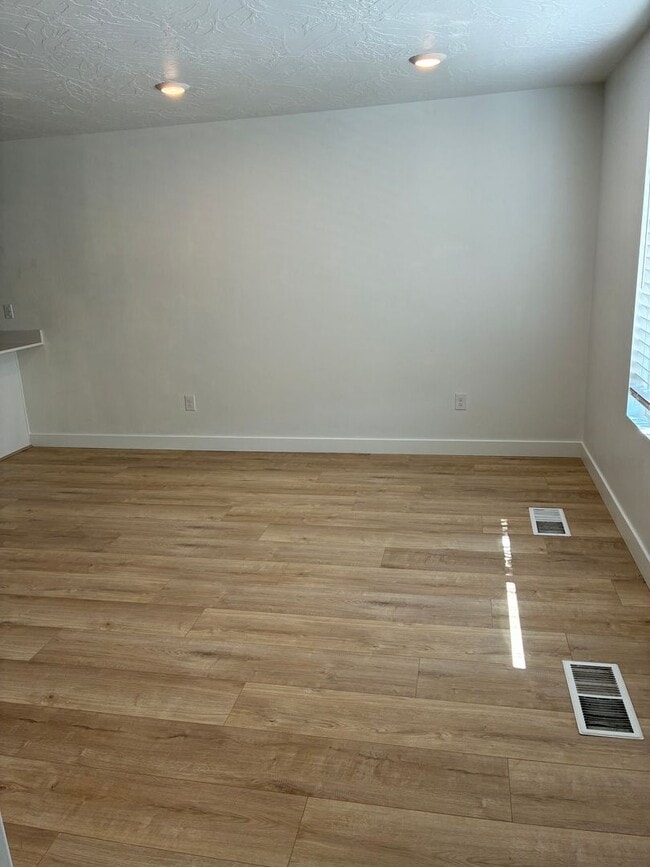 Photo - 3 Bedroom Townhome