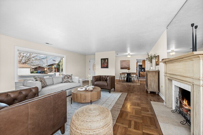 Photo - 1420 Spring Ln Unit 1
