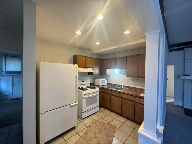 Building Photo - 2032 N 4th St Unit A Rental