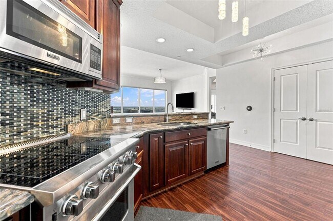 1209 E Cumberland Ave Unit 2504