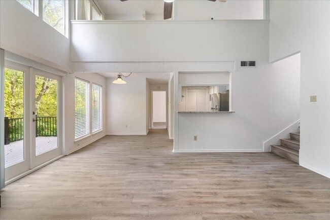 Photo - 6203 Shadow Valley Dr