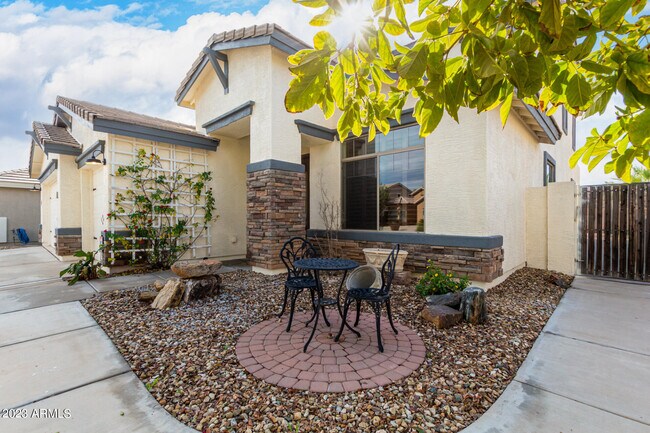 Photo - 14823 W Windsor Ave