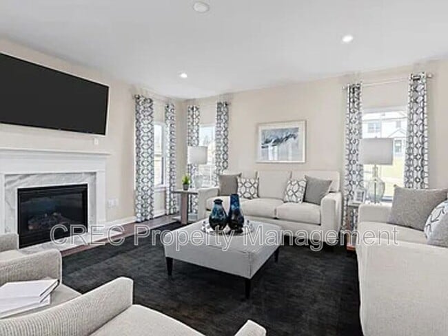 Photo - 1018 Lacebark Dr