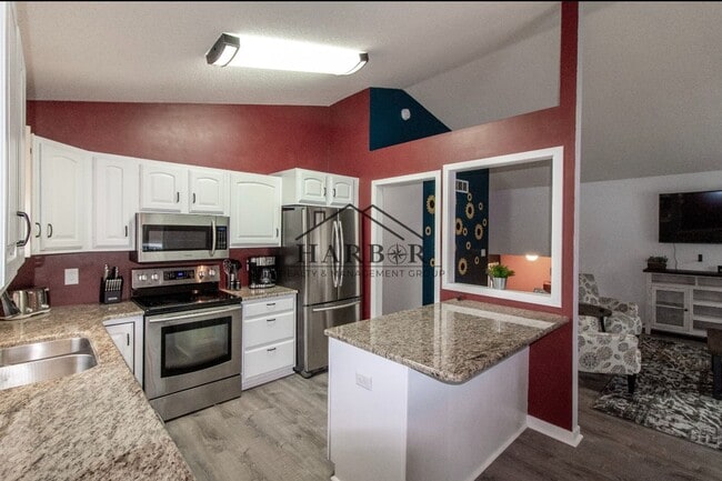 Building Photo - 2922 Northern Valley Dr NE Rental