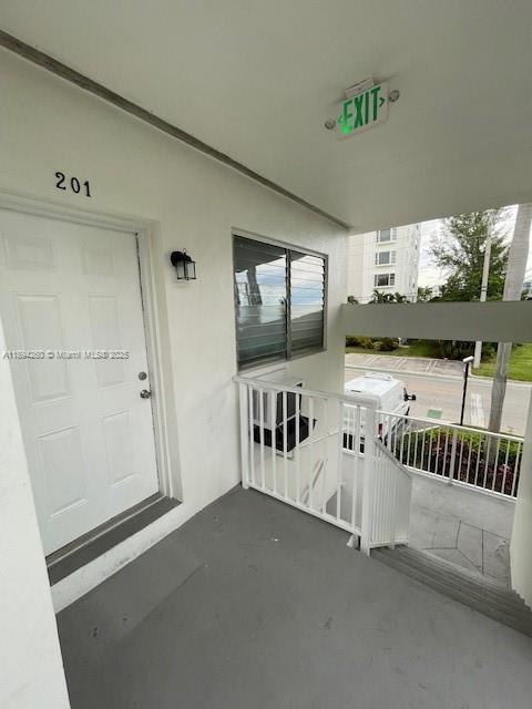 Building Photo - 9300 E Bay Harbor Dr Unit 201