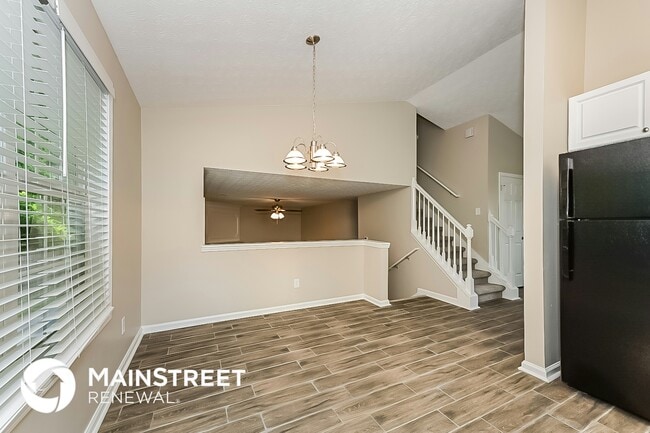 Photo - 1547 Enchanted Forest Dr