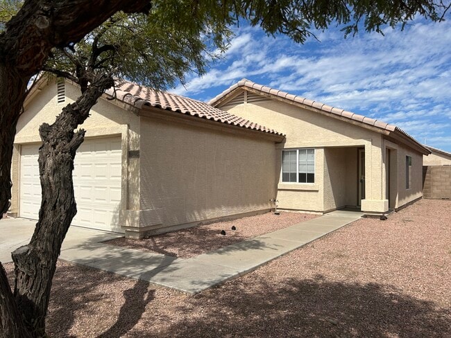 12232 W Windrose Dr