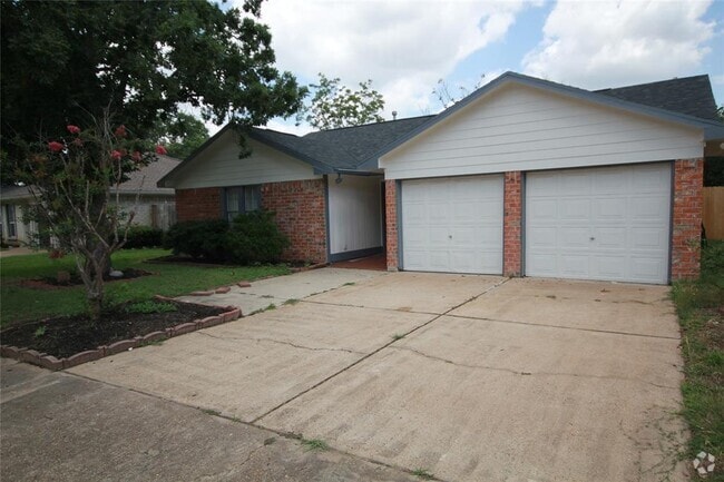 Building Photo - 22138 Birch Valley Dr Rental