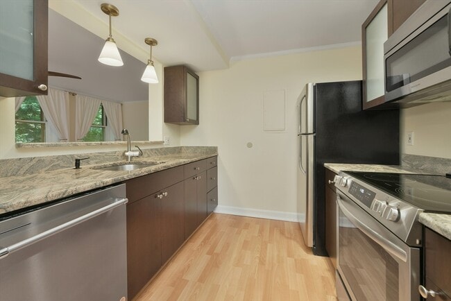 Photo - 75 Glen Rd Unit B5
