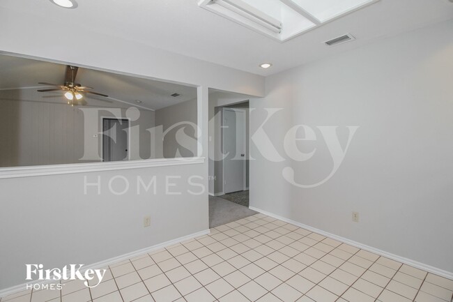 Photo - 1113 Wood Creek Cir