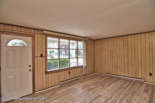 Photo - 154 Parsonage St