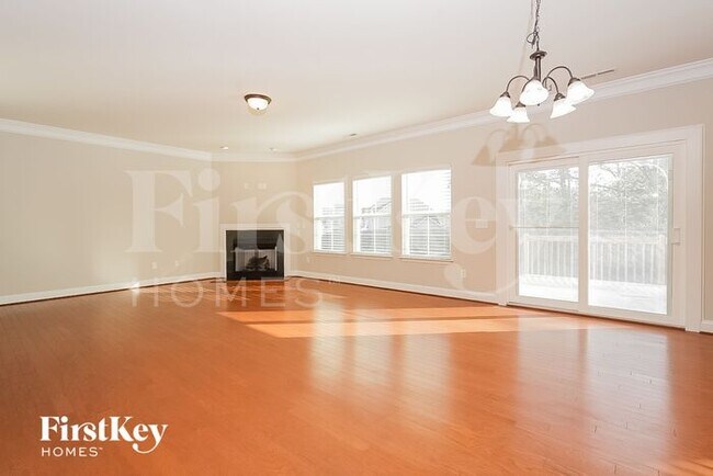 Photo - 11 Harvest Oak Ct