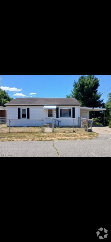 Building Photo - 800 22nd St Rental