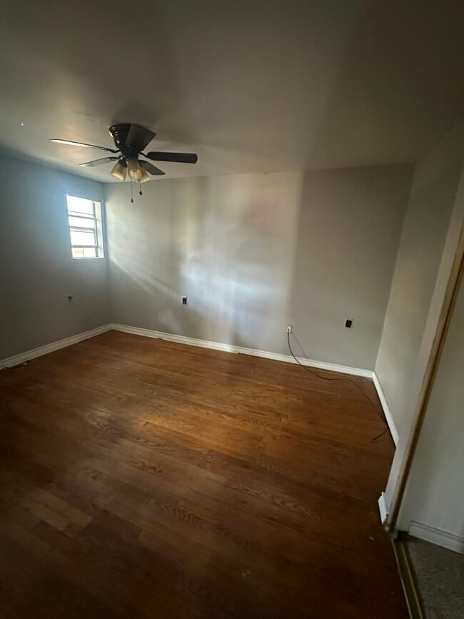 Photo - 103 N Florida St