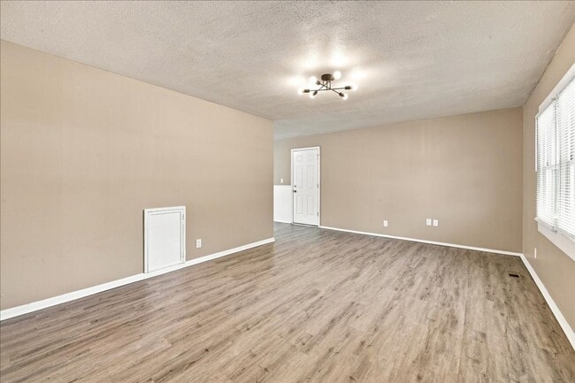 Photo - 3743 Breen Dr