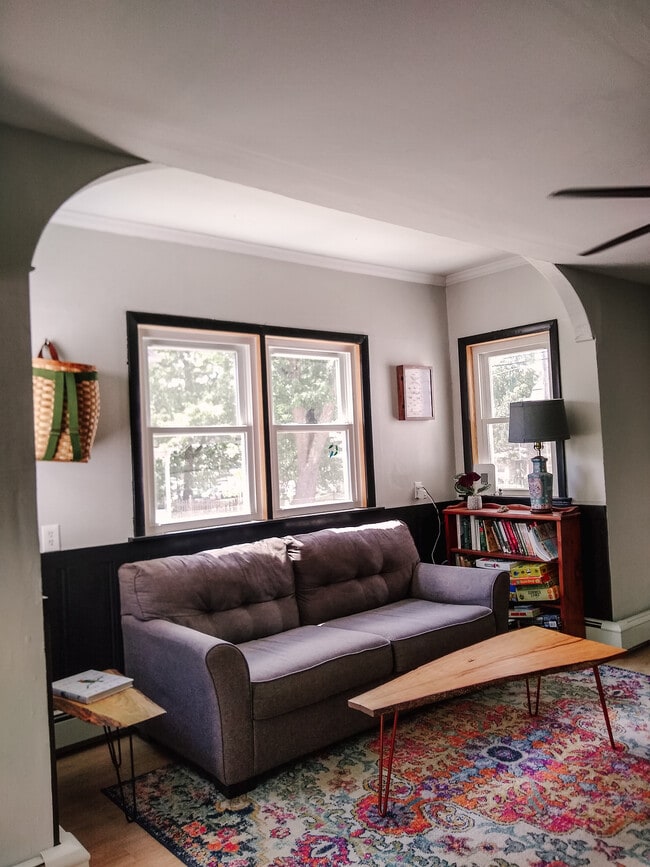 Photo - 567 Main St Unit 1