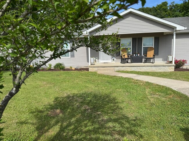 Photo - Country living on the outskirts of Nashville with 4 large beds, 2 baths, a bonus room and over an...