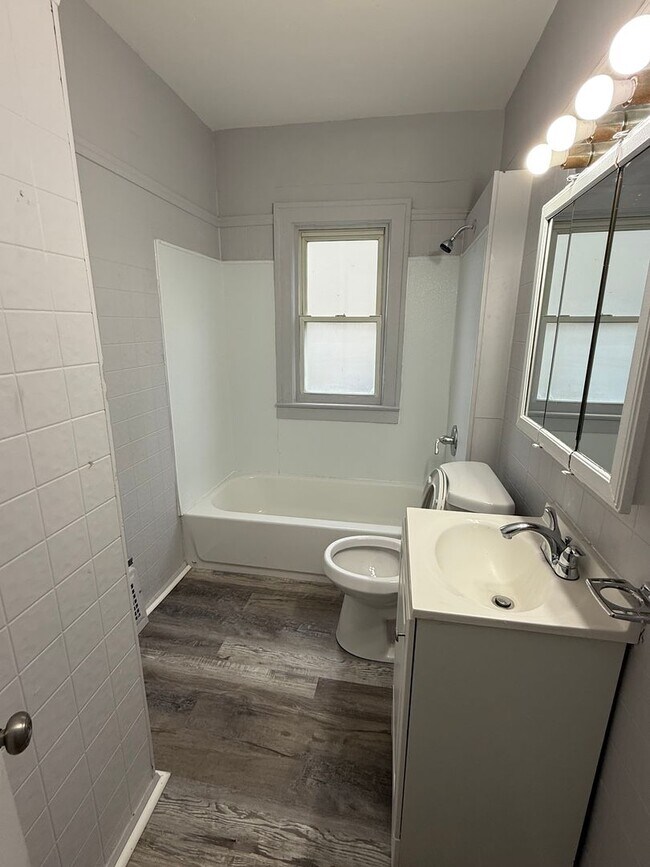 Photo - 3bd Single Cash Pay/Section 8