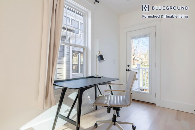 Photo - 50 Kinnaird St Unit FL2-ID1154