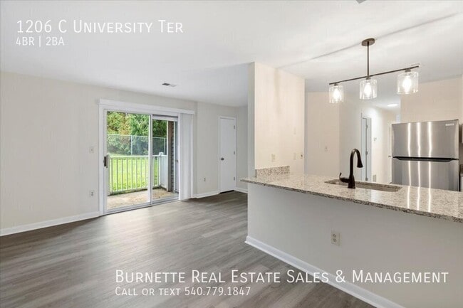 Building Photo - 1206 University Terrace Rental
