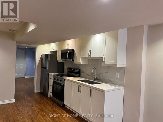 Photo - 3914 Stardust Dr