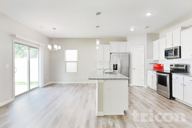 Photo - 138 Spring Knoll Dr