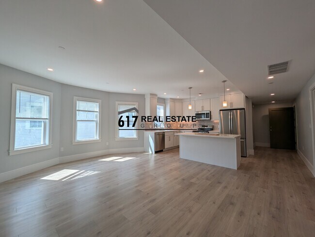 11 Holton St Unit A2