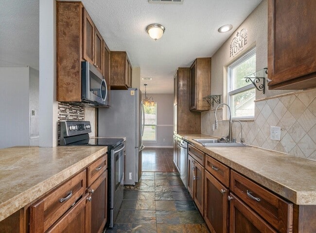 Photo - 226 Pecan Dr