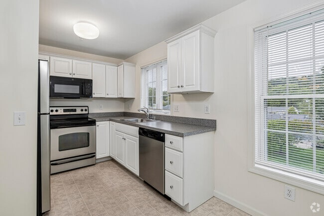 1BR, 1.5BA -714SF - Kitchen