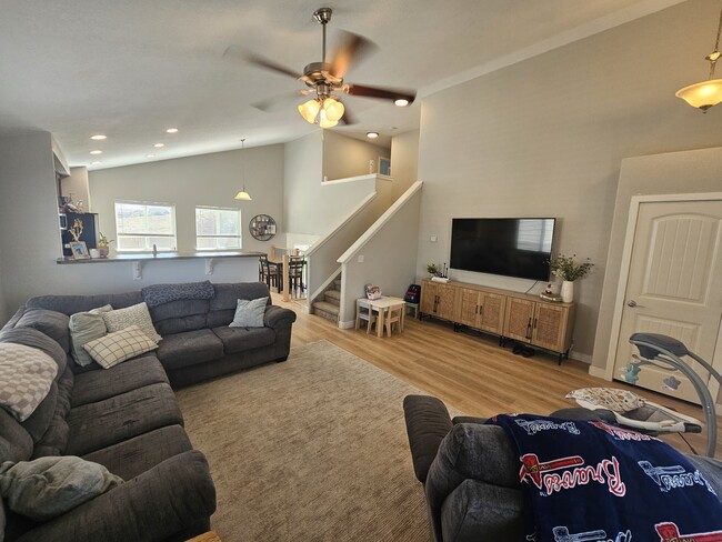 Photo - 7431 Willowdale Dr