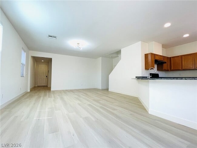 Photo - 9206 Valley Betica Ave