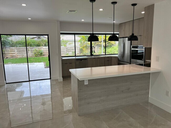 Photo - 3640 N 46th Ave