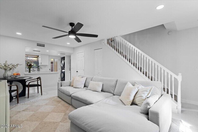 Photo - 4835 E McNeil St