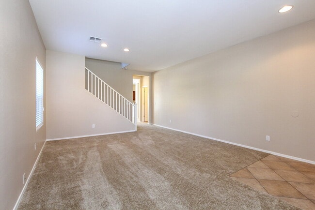 Photo - 17559 W Bridger St