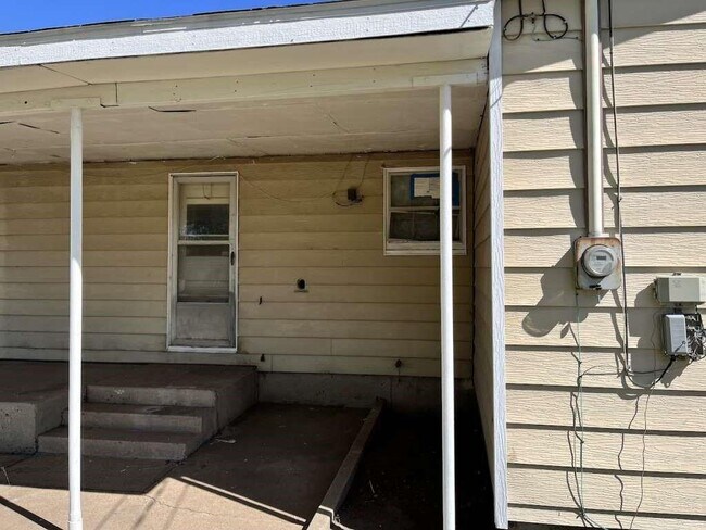 Photo - 917 Nelson St