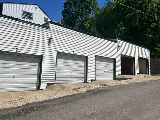 Photo - 120 Locust St