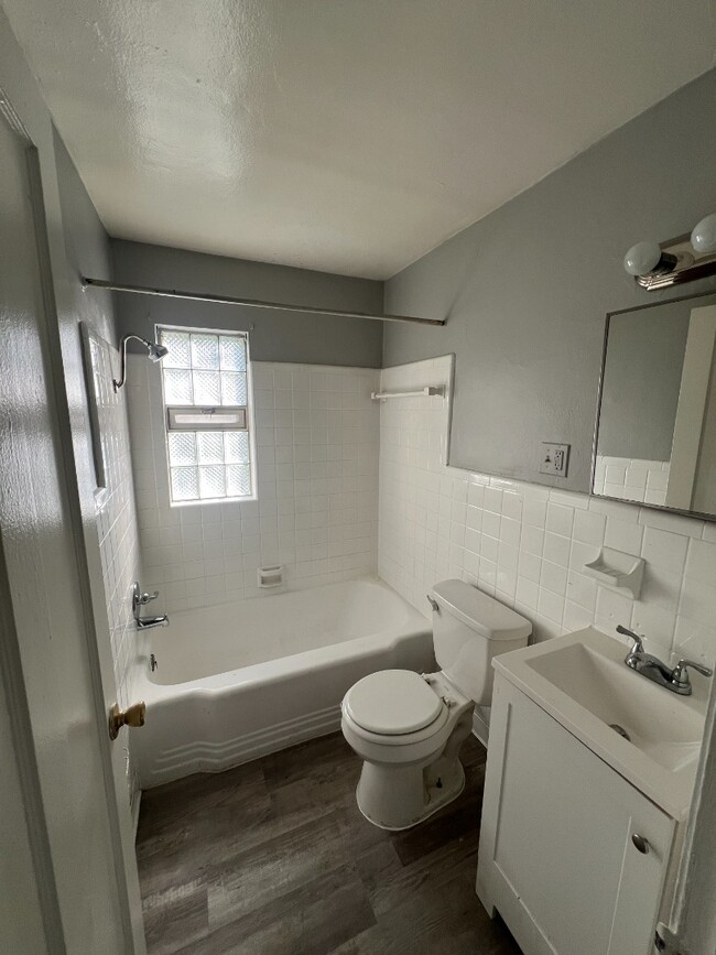 Photo - Spacious, Newly Updated 1-Bed Near UC & Downtown — Off-Street Parking, Radiant Heat Unit 4