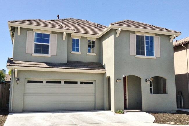 4 Bedroom Home in Hollister - 4 Bedroom Home in Hollister