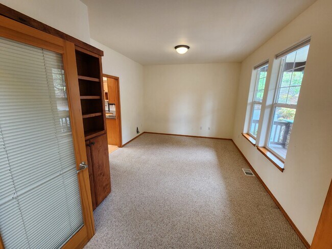 Photo - 3 bed 2.5 bath home on Bell Hill with grea...