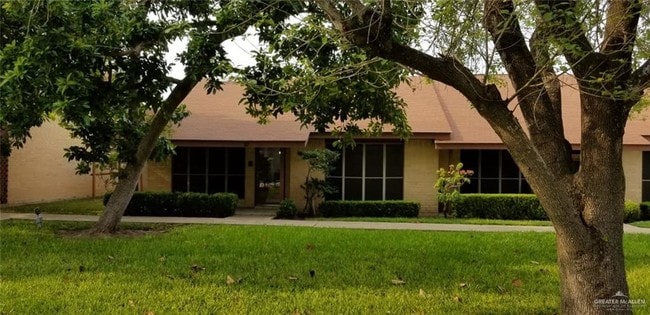 Building Photo - 901 E Dallas Ave Unit 10 Rental