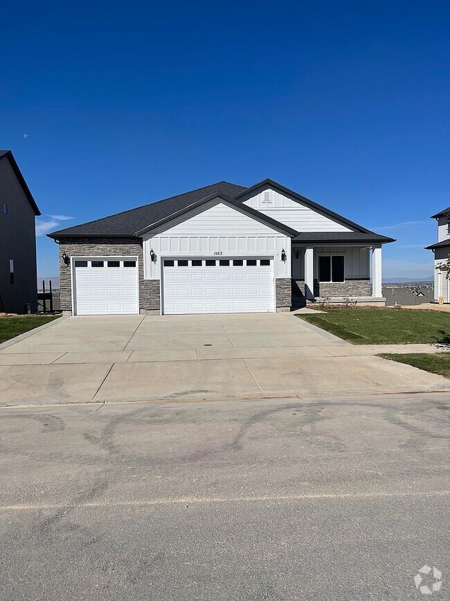 Building Photo - 1163 N Buckboard Ln Rental