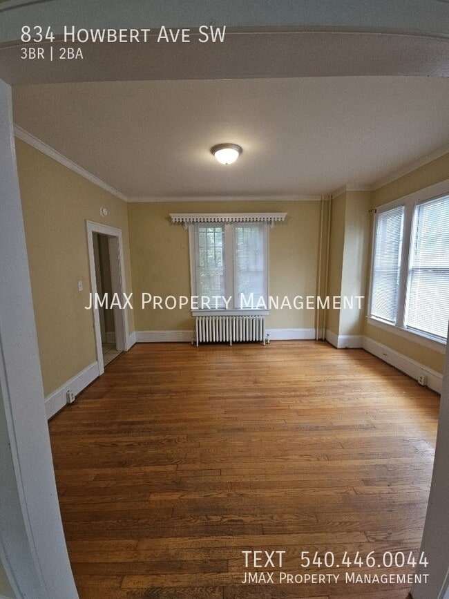 Photo - 834 Howbert Ave SW