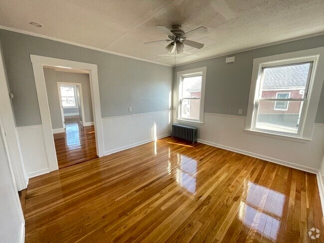 Building Photo - 6 Pearl St Unit 2 Rental
