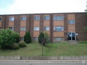 Parkwood - Parkwood Apartments