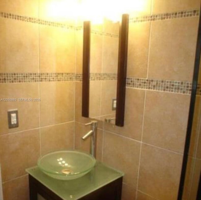 1441 Lincoln Rd Unit 214