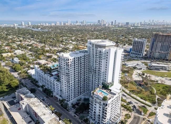 Photo - 1776 Polk St Unidad 617