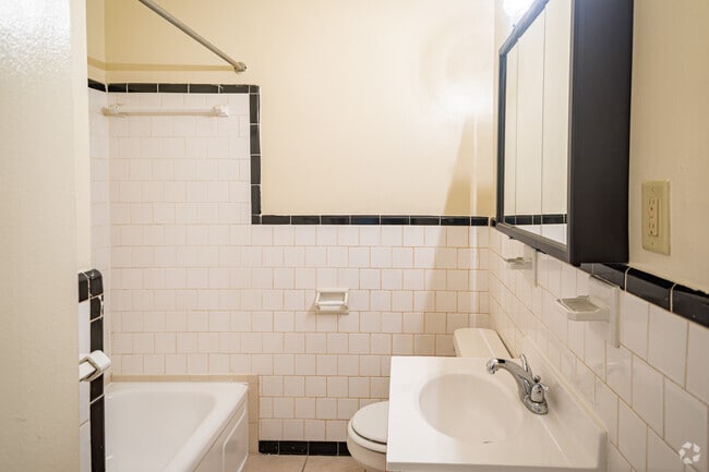 2HAB, 1BA - Landmark at Gayton Apartments