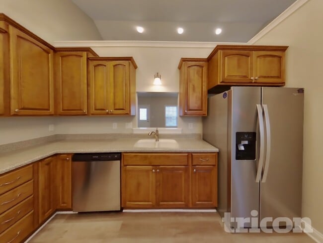 Photo - 4687 Bayview Dr