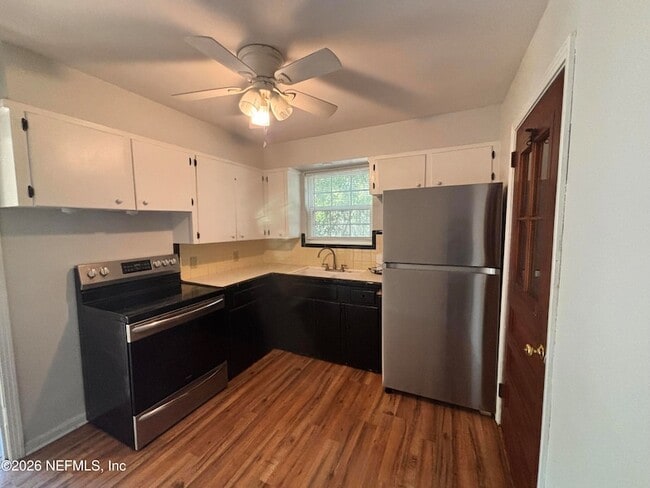 Photo - 1502 Broome St